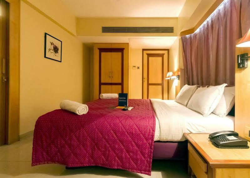 甘哈瓦希瓦吉纳咖法布酒店 浦那 外观 照片